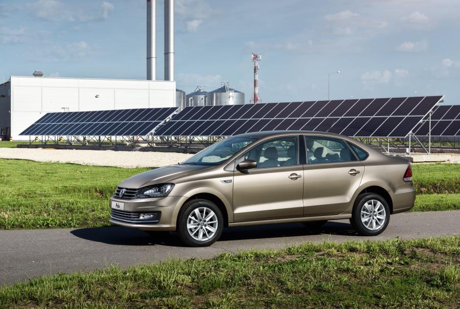  Volkswagen Polo Sedan 2015 года  (фото 12 из 30)